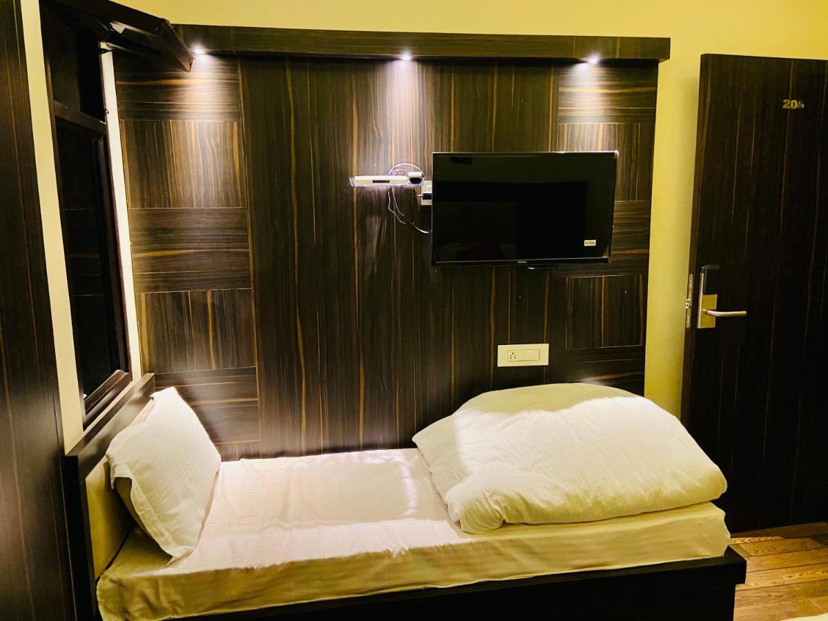 Hotel Kabir Residency Αμριτσάρ Εξωτερικό φωτογραφία