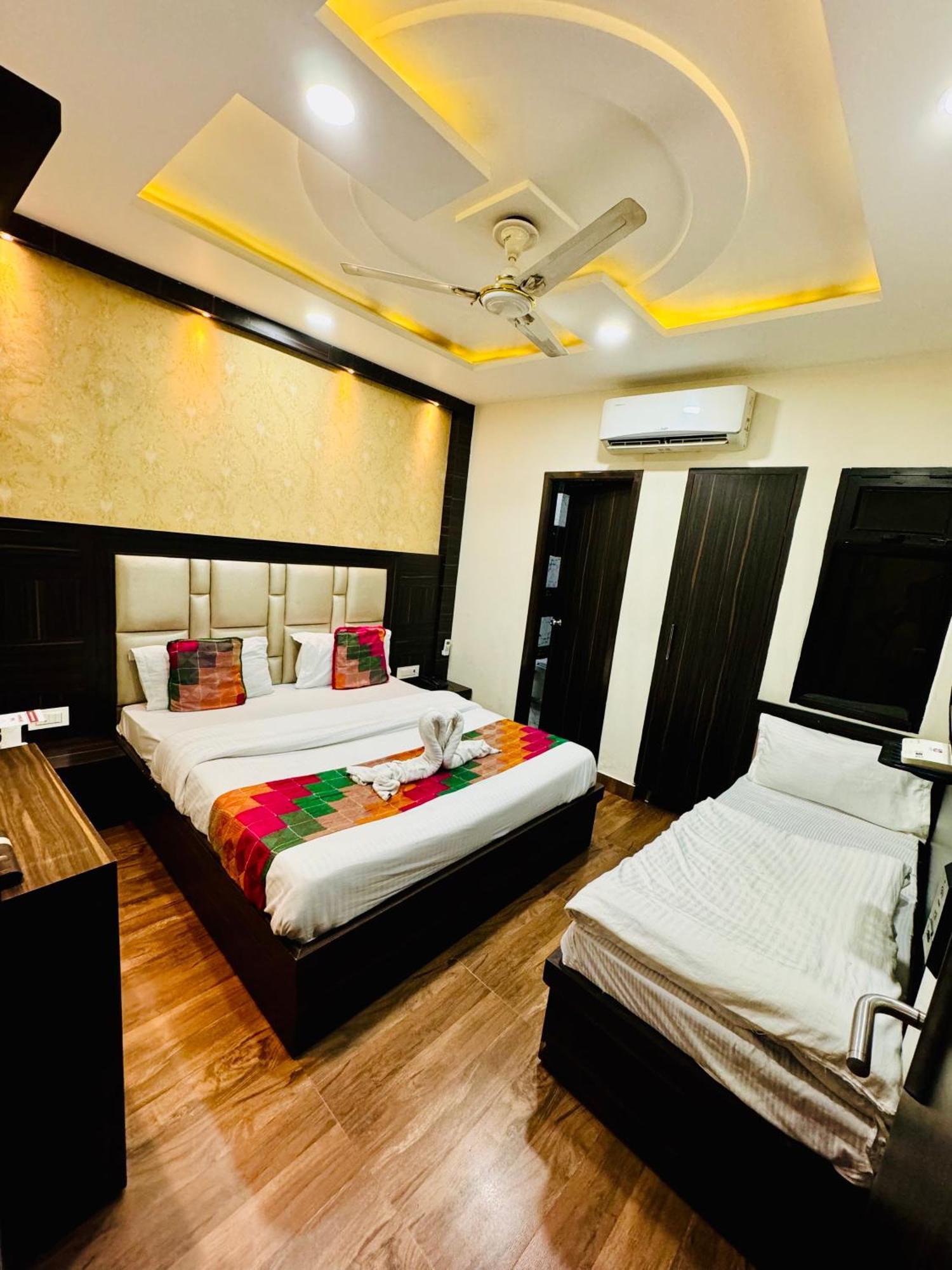 Hotel Kabir Residency Αμριτσάρ Εξωτερικό φωτογραφία